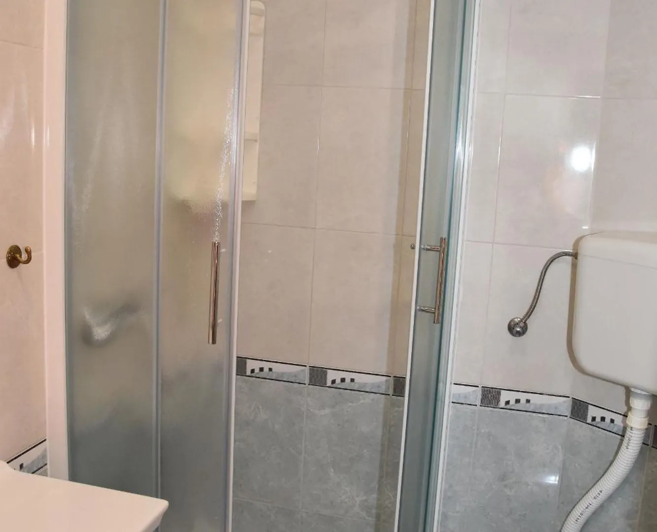 Ferienwohnung Maksan Auf Der Ersten Etage Pakostane 0*,  Croatia