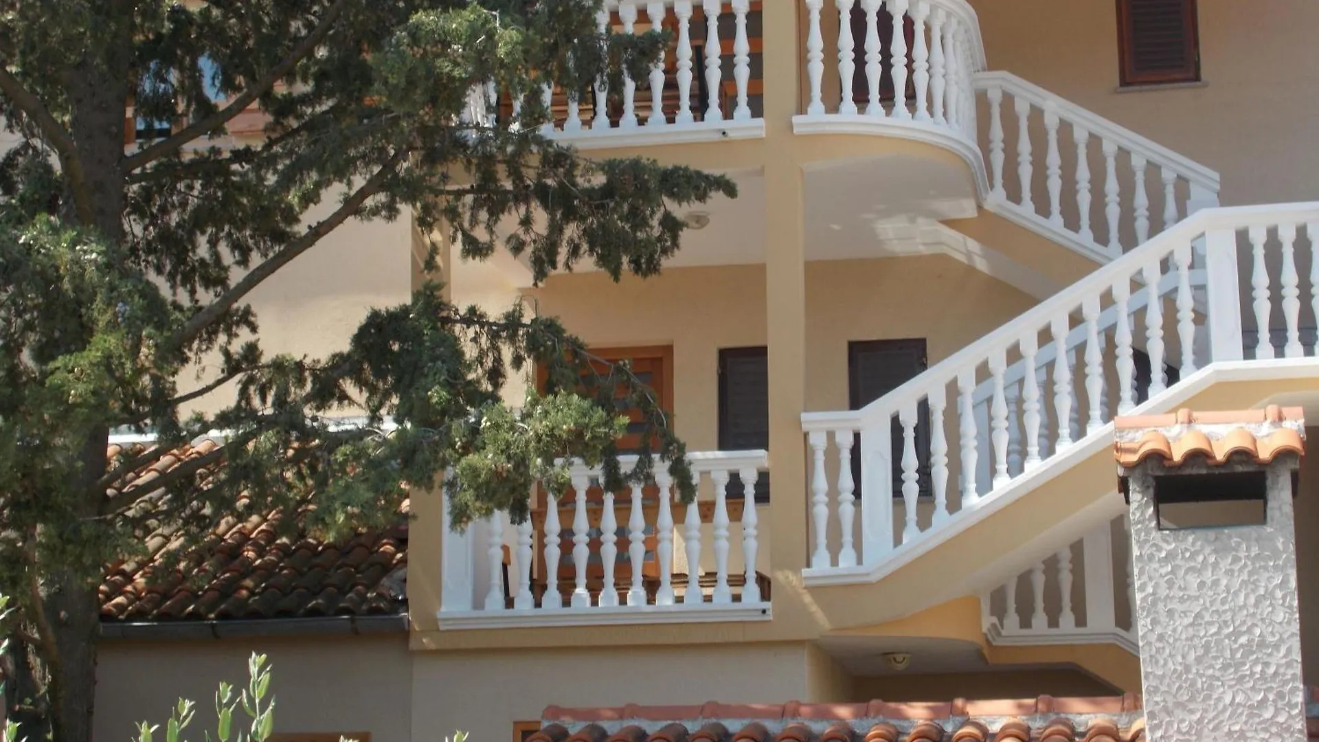 Appartamento Ferienwohnung Maksan Auf Der Ersten Etage Pakoštane
